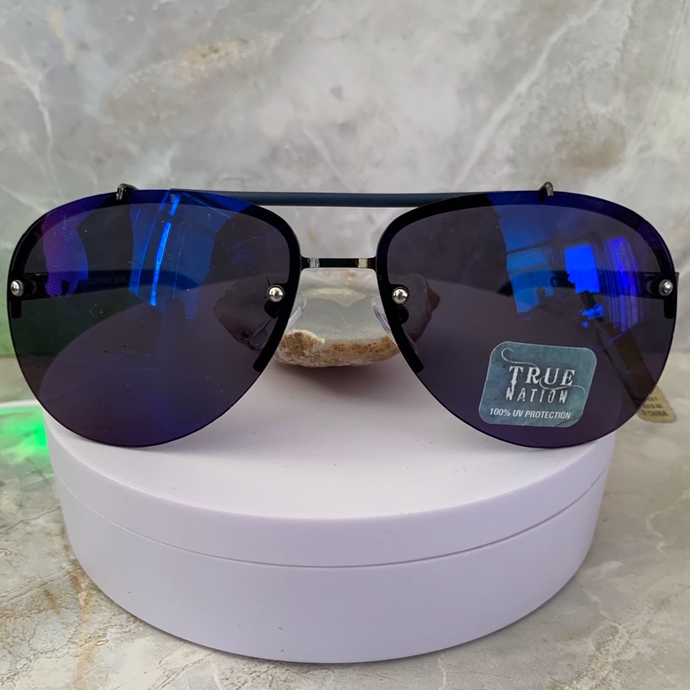 True Nation Blue Aviator Geoffrey Beene Sunglasses